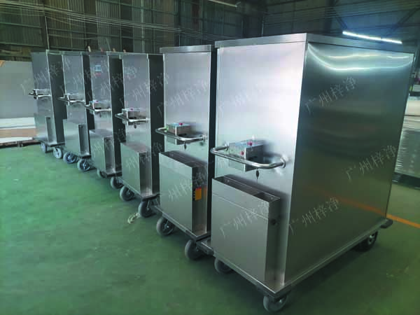 一次性物品電動轉運車采用304拉絲不銹鋼板面板厚度：≥1.2mm,表面作拉絲亞光處理。