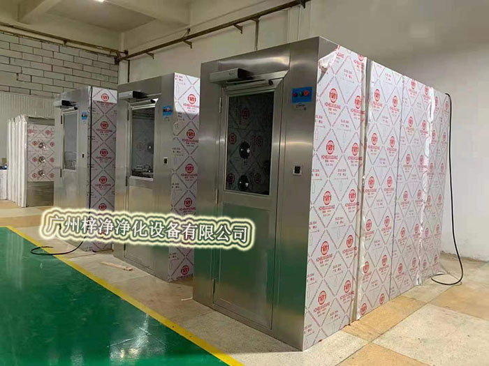 醫(yī)藥行業(yè)實驗室選擇全不銹鋼風(fēng)淋室 醫(yī)藥行業(yè)實驗室選擇全不銹鋼風(fēng)淋室